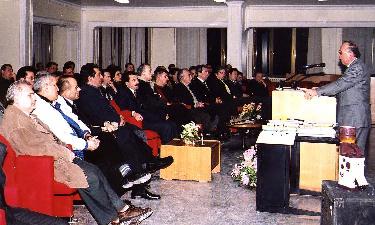 toplan.jpg (34252 bytes)